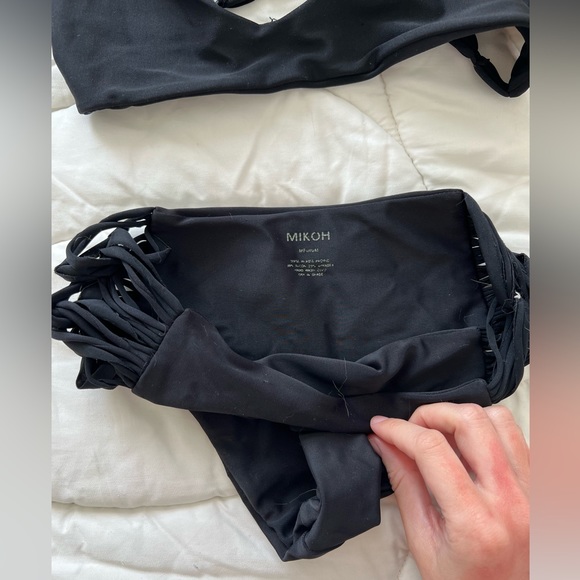 MIKOH black bikini set - Picture 3 of 4
